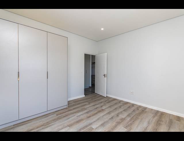 4 BEDROOM FREEHOLD FOR SALE IN SANDOWN